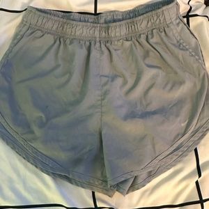 light grey nike running shorts